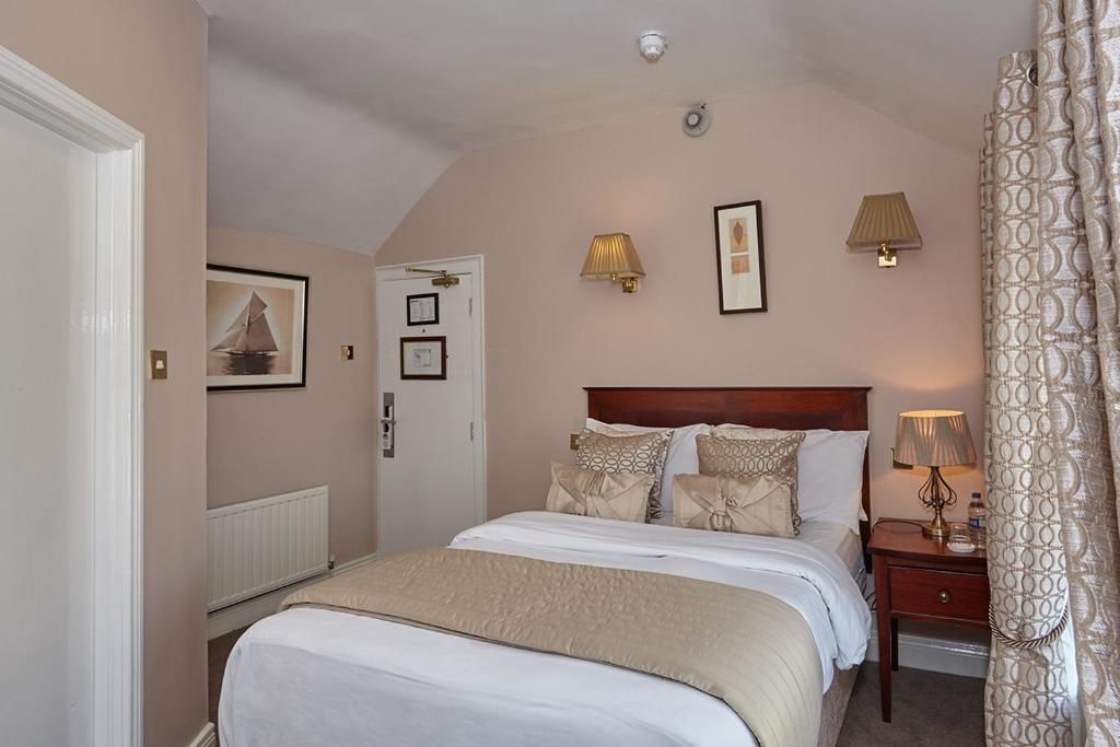 Отель Uppercross House Hotel Дублин-55