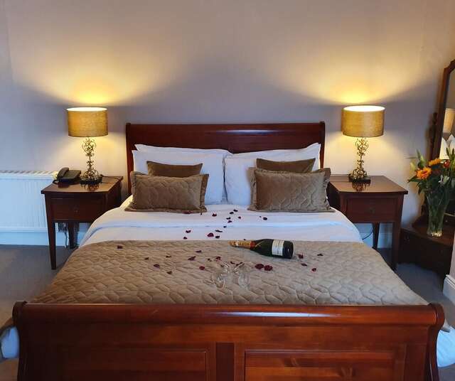 Отель Uppercross House Hotel Дублин-9